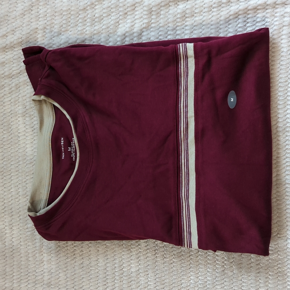 NWT Van Heusen Red Men's T-Shirt | Medium Red Shirt